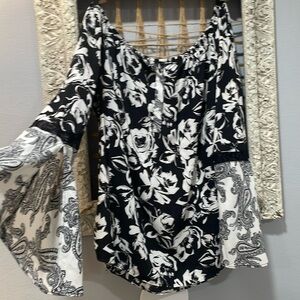 White House Black Market Top
